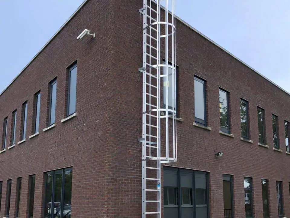 kooiladder bedrijfsgebouw 1 1